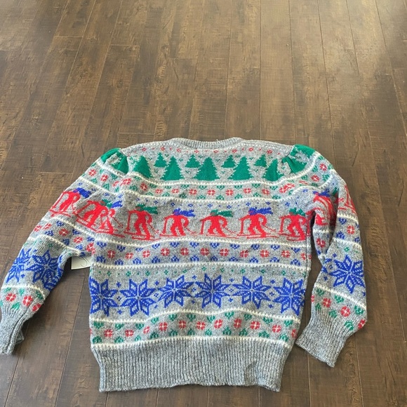 Vintage Lord & Taylor Wool sweater - Picture 9 of 10